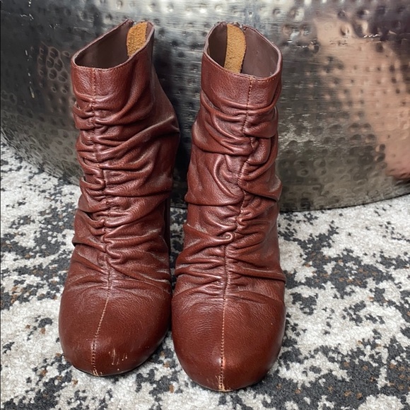 Platform ankle booties - Picture 2 of 4